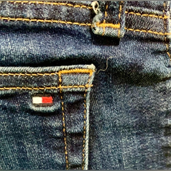 TOMMY HILFIGER Size 10 slim fit - Picture 2 of 6
